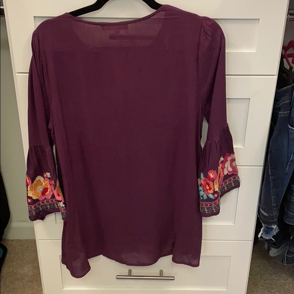 Savana Jane plum floral boho top NWT size S - Picture 2 of 4